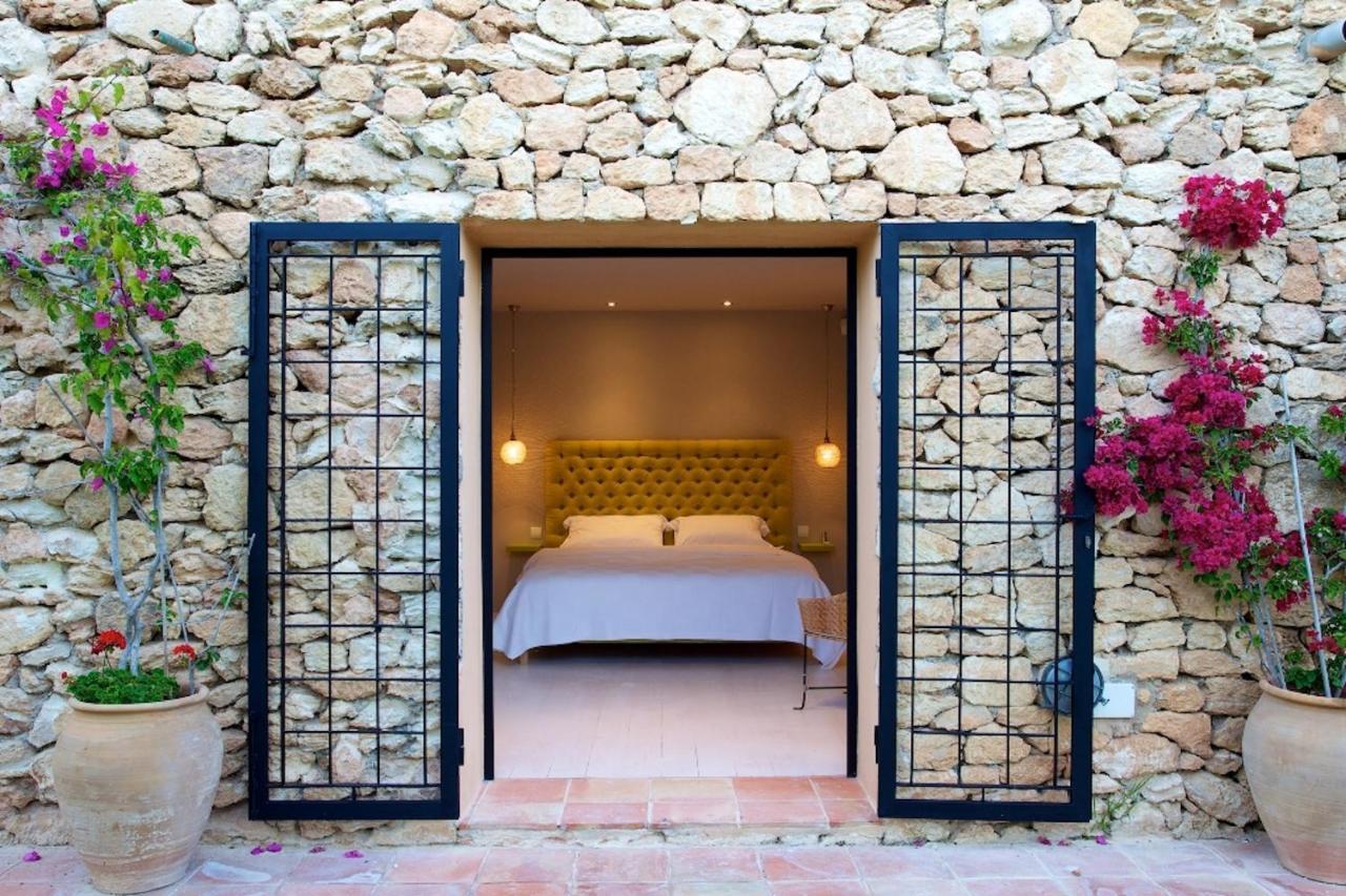 Exquisite Ibiza I Secluded Hillside Location I Casa Jardin I 6 Bedrooms I Close To Ibiza Town I Sea Views I Villa