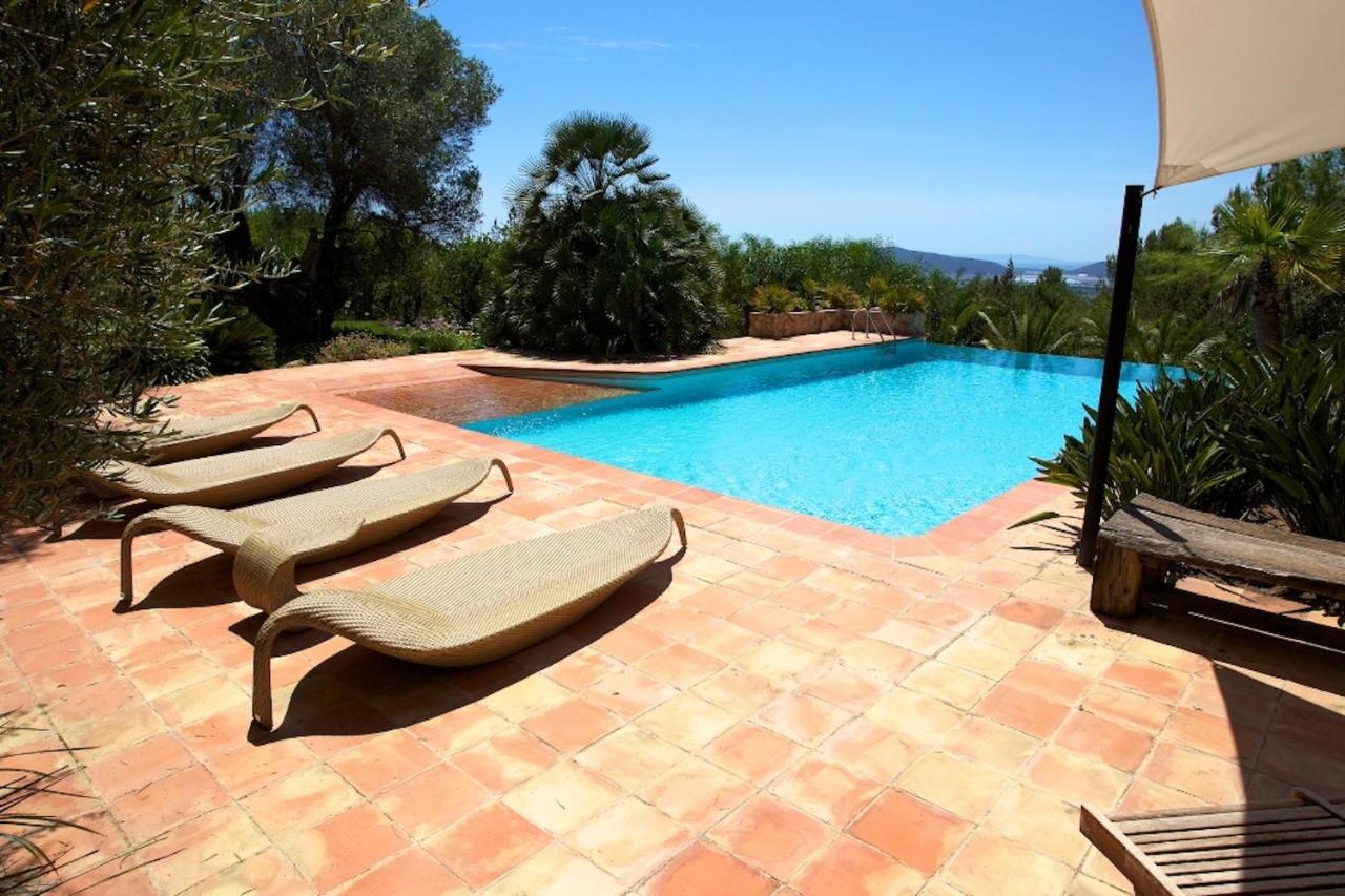 Exquisite Ibiza I Secluded Hillside Location I Casa Jardin I 6 Bedrooms I Close To Ibiza Town I Sea Views I Sant Josep de sa Talaia